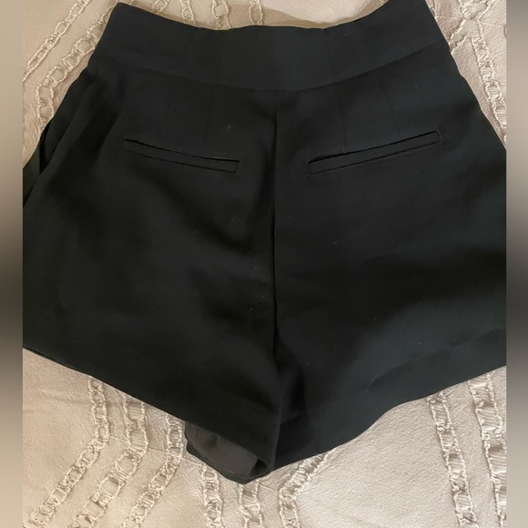 A.L.C - pleated trouser short - Picture 2 of 6